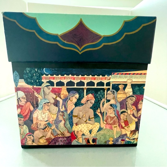 Kama Sutra Gift Box Empty - Picture 1 of 9